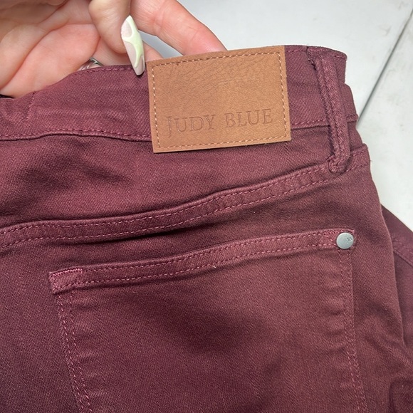 Judy Blue Sign Me Up Tummy Control Wide Leg Cropped Jeans Garment Dyed Maroon - Picture 12 of 13